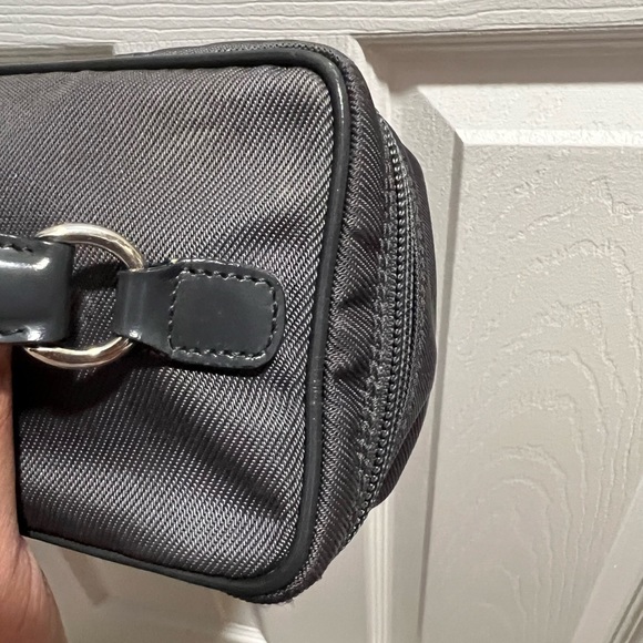 Authentic GG bamboo vanity purse - Picture 12 of 15